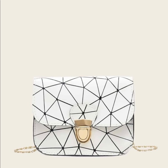SHEIN Handbags - Geometric Print Push Lock Chain Bag
